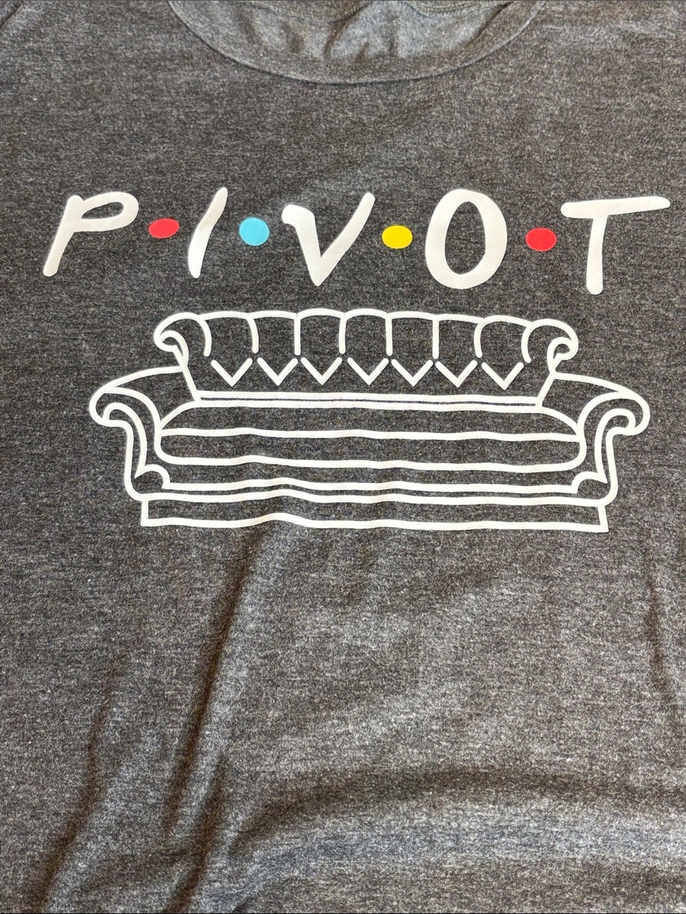 🩶 Friends “Pivot Couch” Graphic Tee Women’s Small Dark Gray Short Sleeve 🩶 - Picture 4 of 6